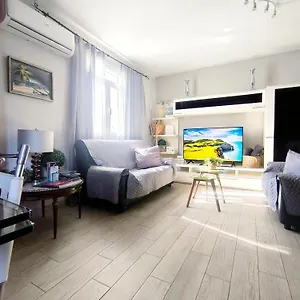  Apartment Victoria Spain